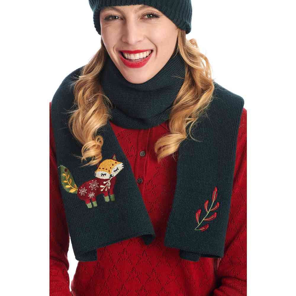 Banned - Scandi Xmas Scarf - Green